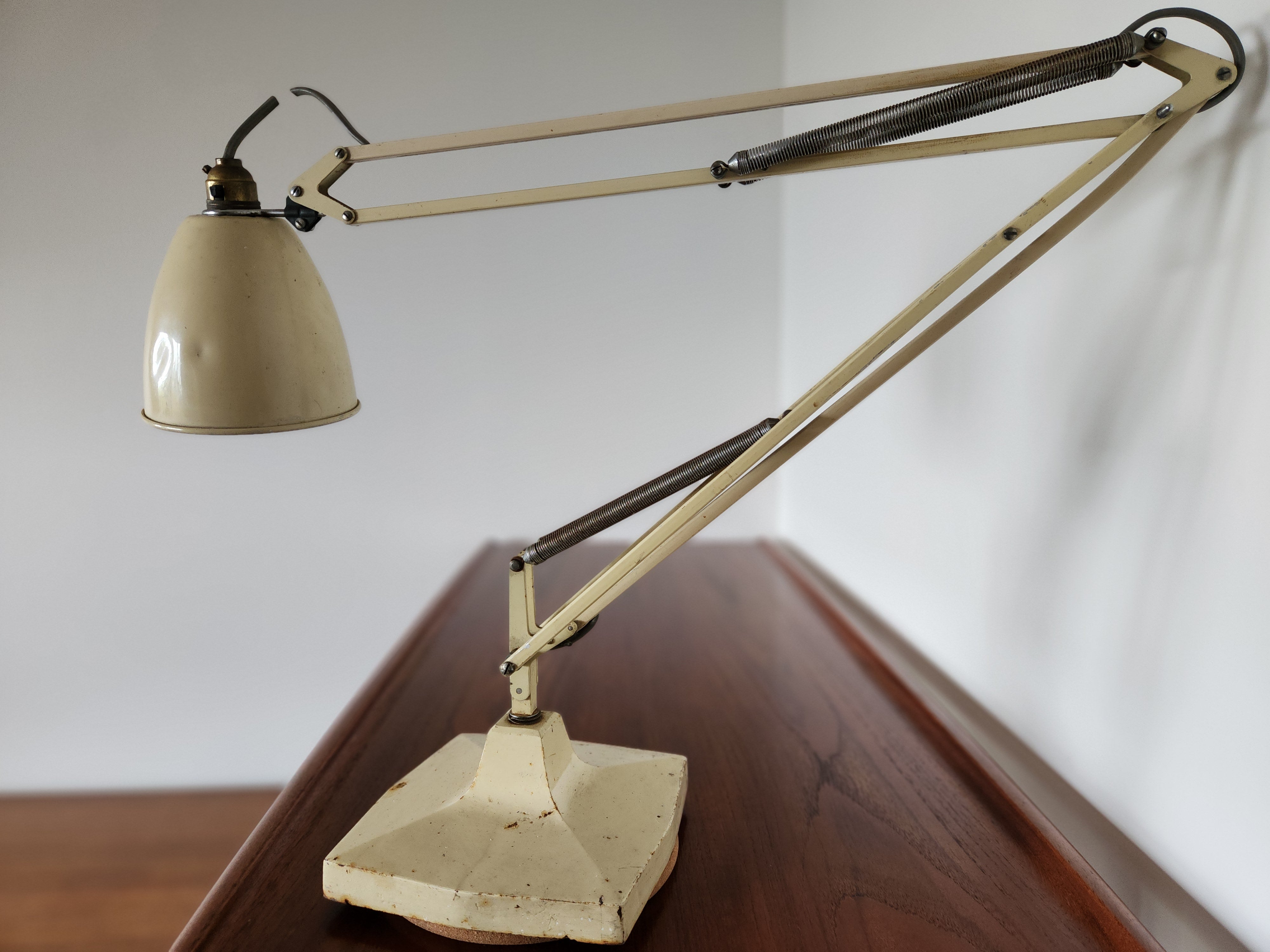 mid century anglepoise lamp 