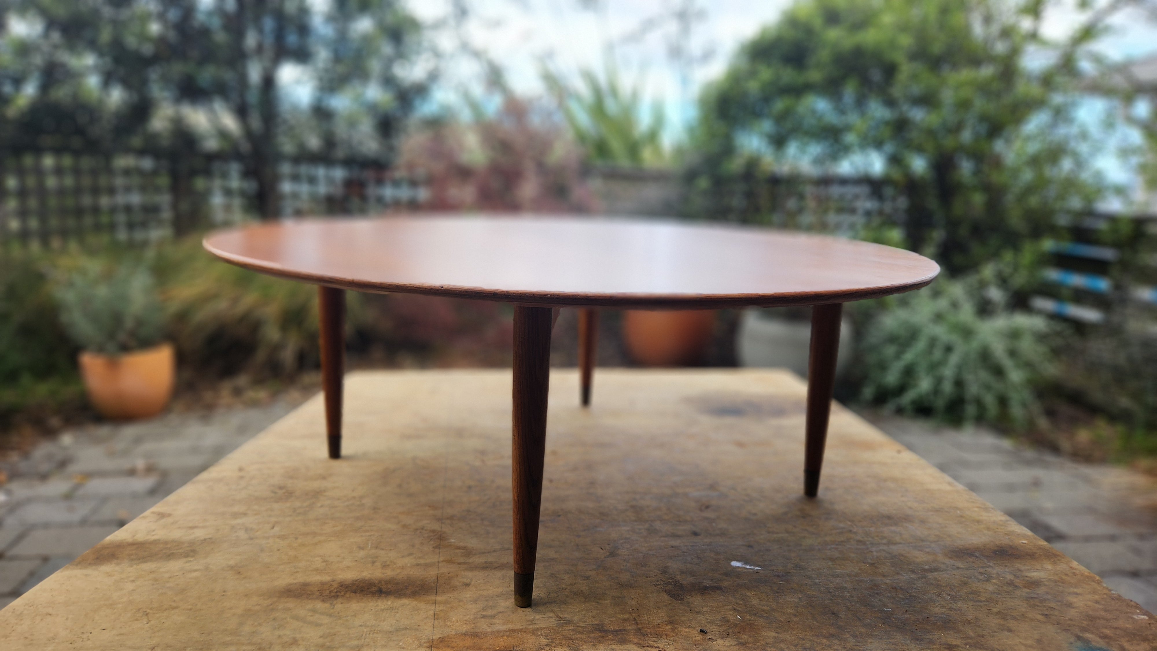Folke Ohlsson round coffee table in Teak by Bodafors