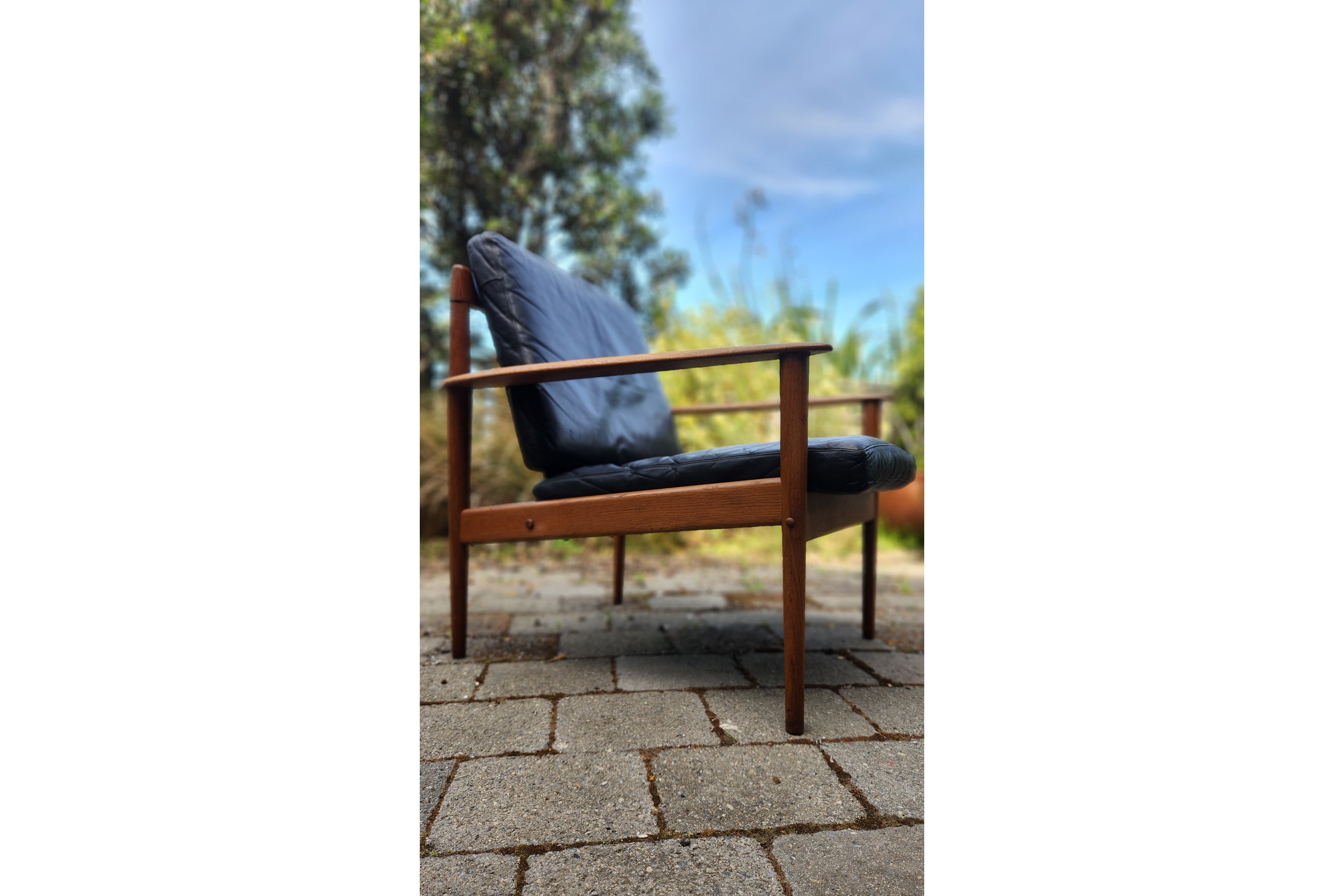 Grete Jalk PJ56 armchair in Oak.