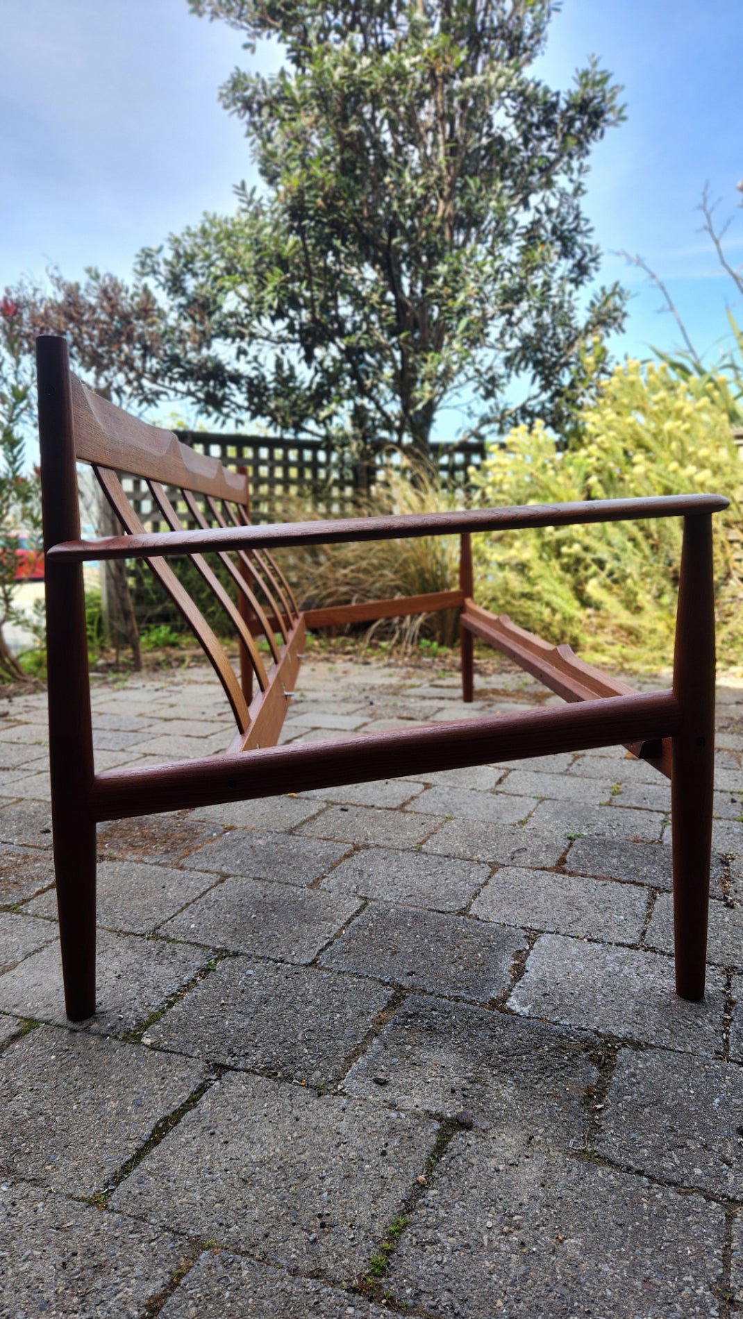 Gete Jalk model 118 sofa in Teak. side profile.