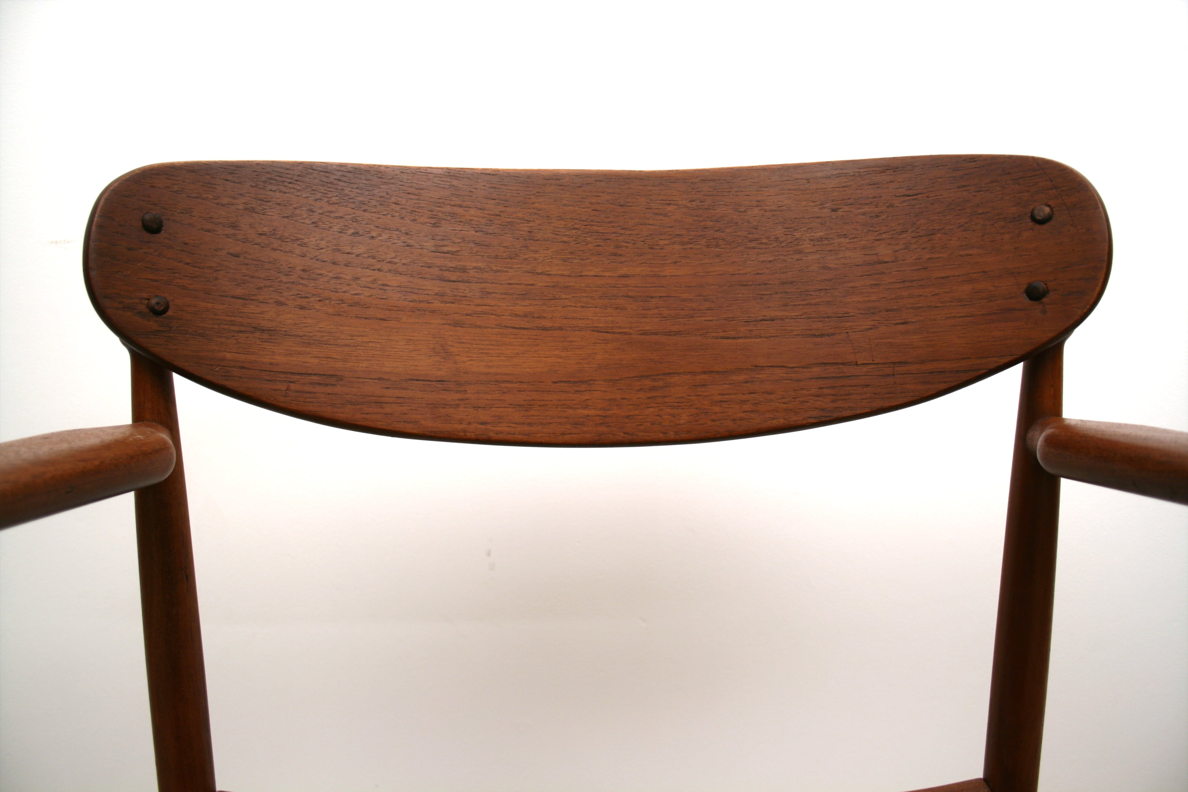 Closeup of backrest chair 1.