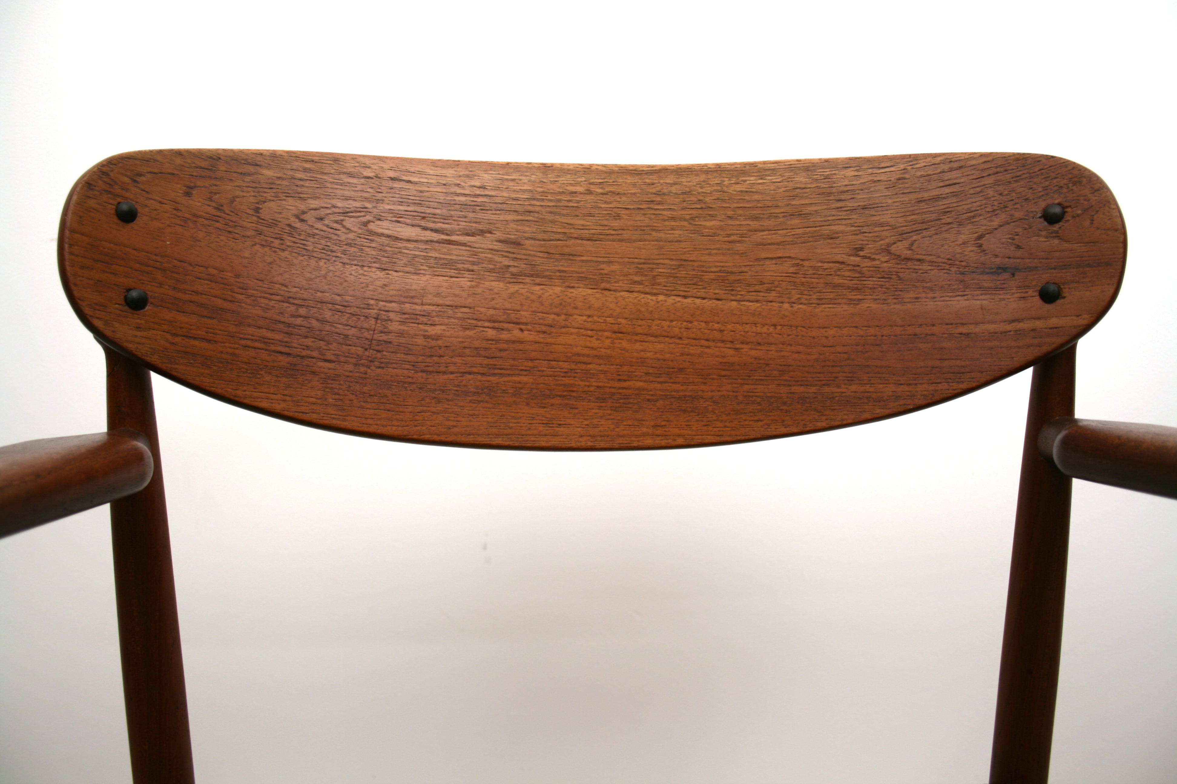 Closeup of backrest chair 2.