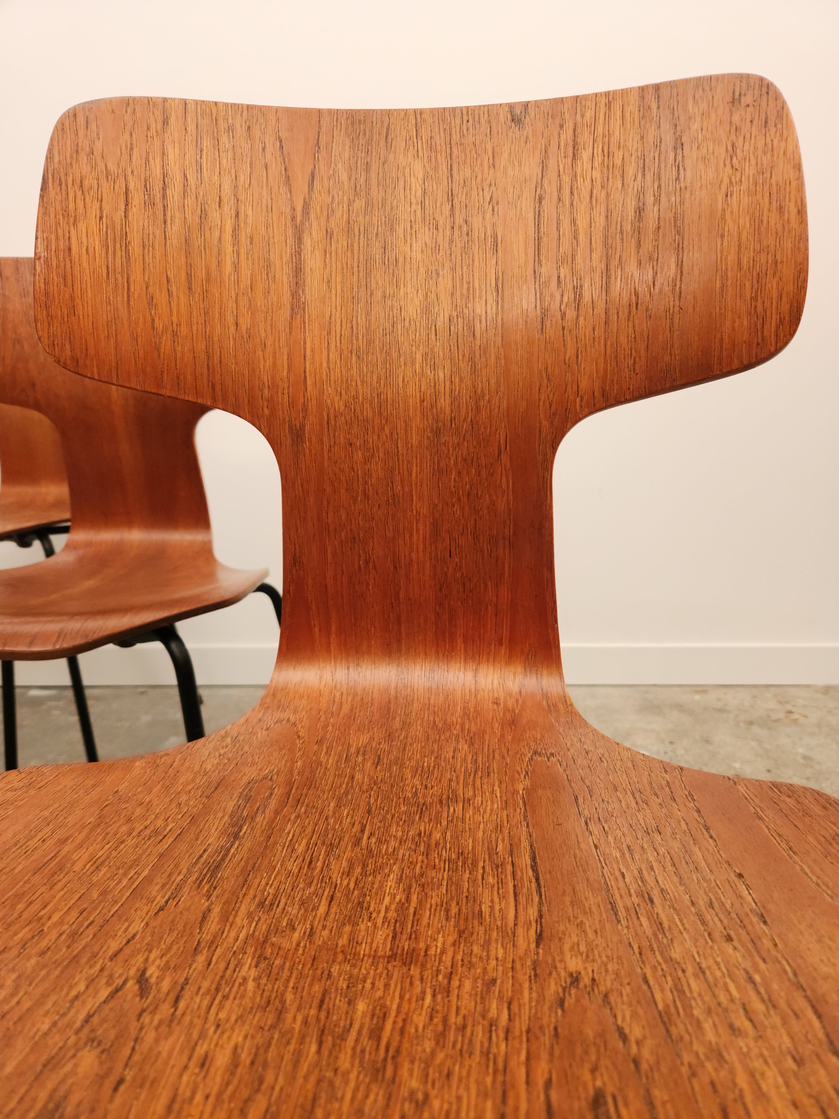 Teak Mid Century Dining Chairs. Close up of backrest chair 2.