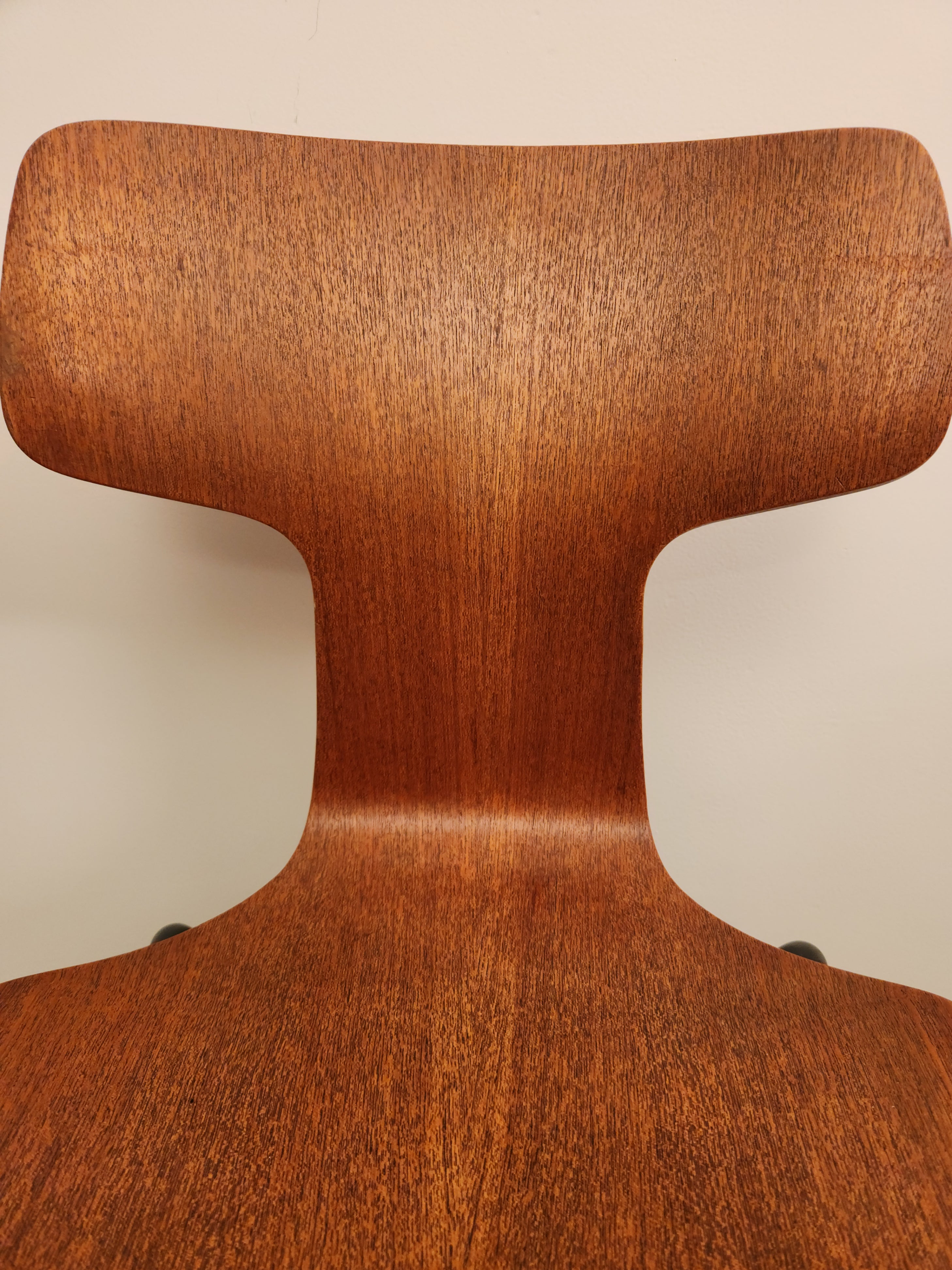 Teak Mid Century Dining Chairs. Close up of backrest chair 4.