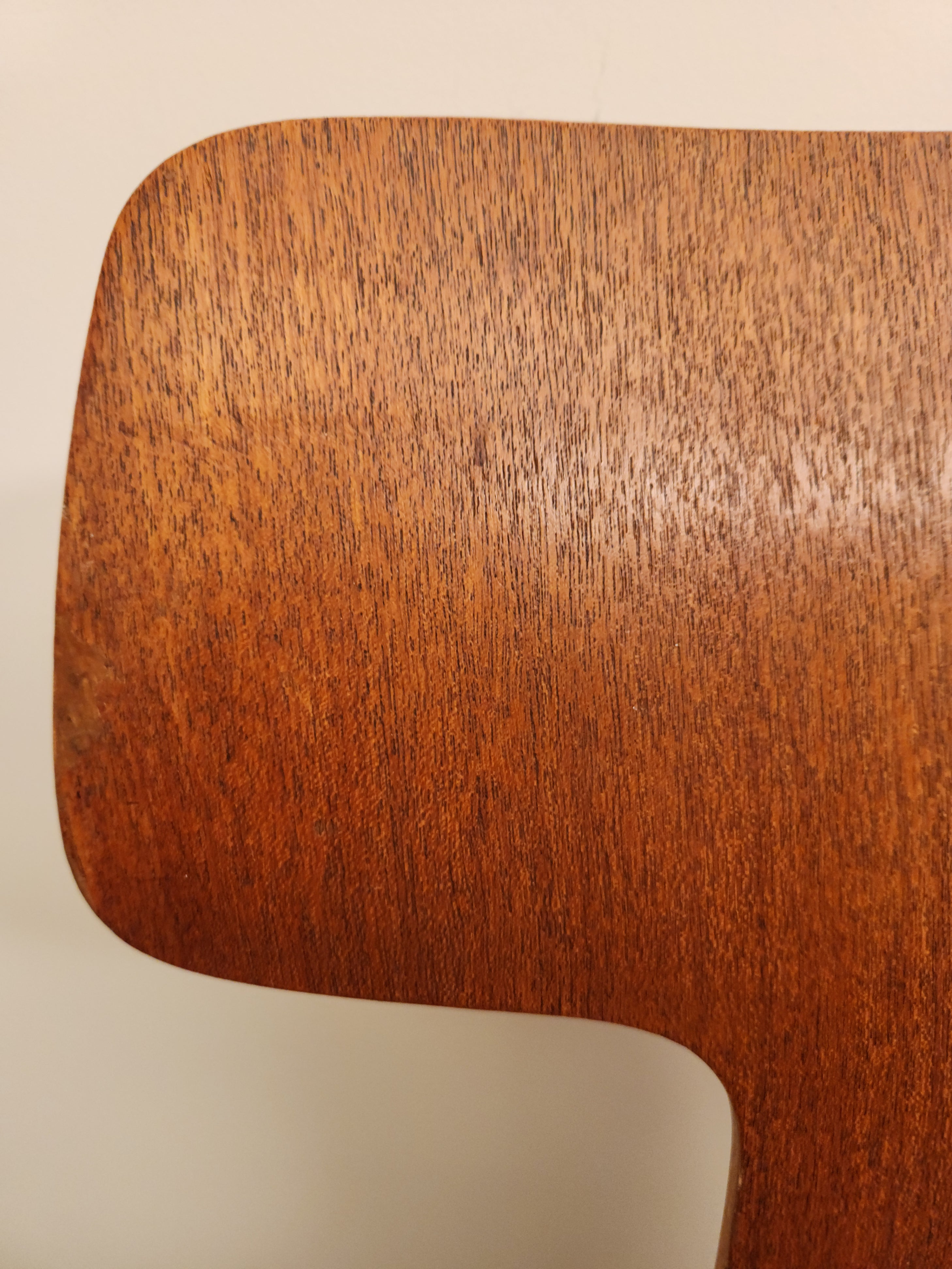 Teak Mid Century Dining Chair. Close up of backrest detailing some waxing to chair 4.