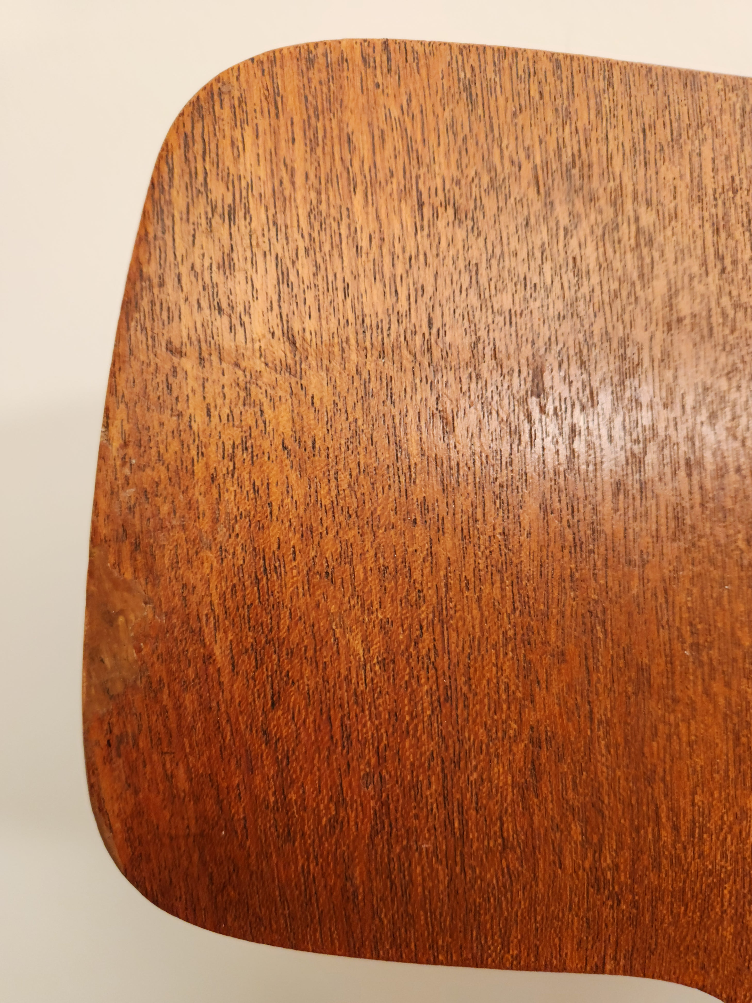 Teak Mid Century Dining Chair. Close up of backrest detailing some waxing chair 4.