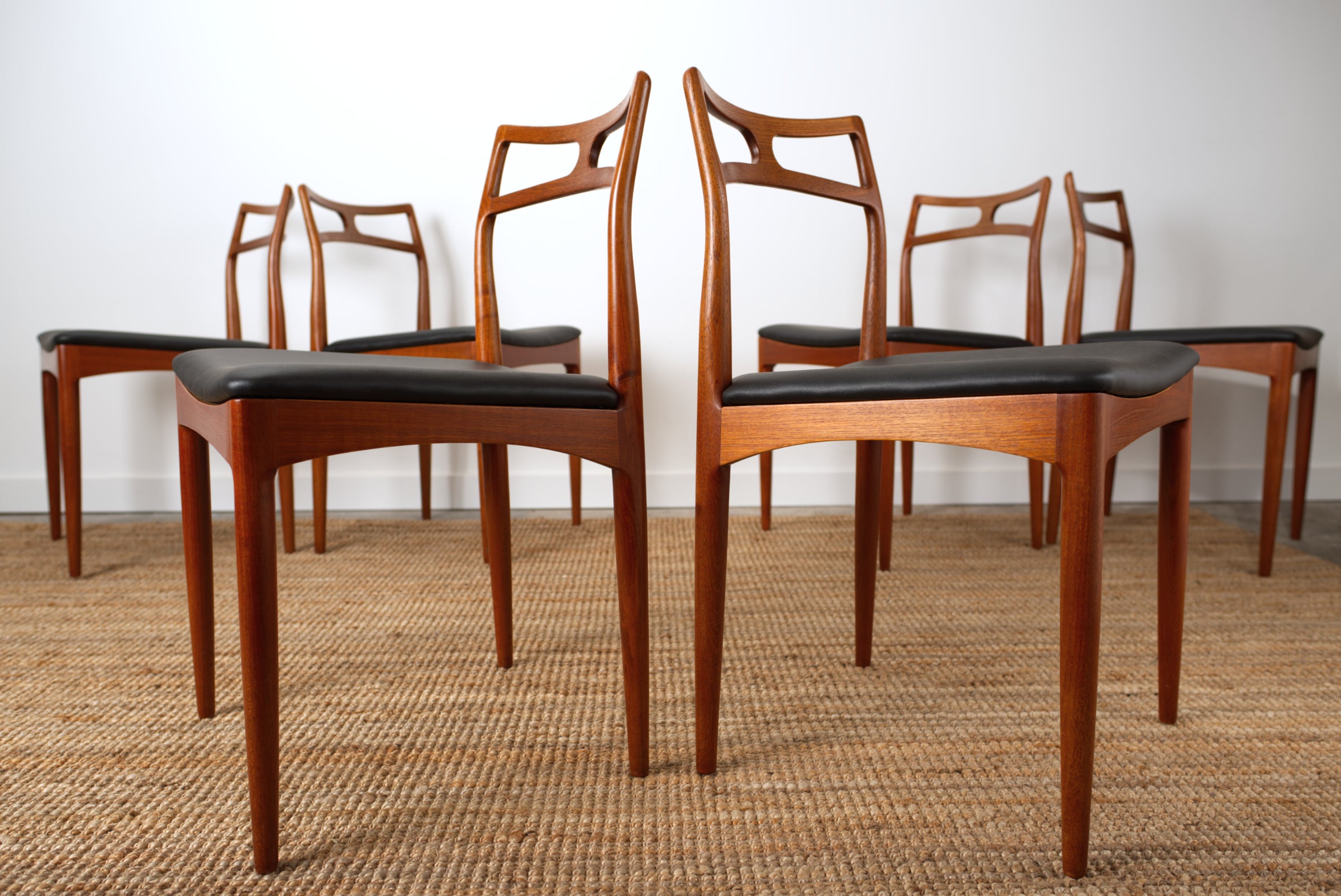 Johannes Andersen - model 94 chairs - set of 5 (6)